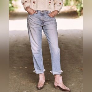 The Great Slouch Taper Jean - Skyline Wash